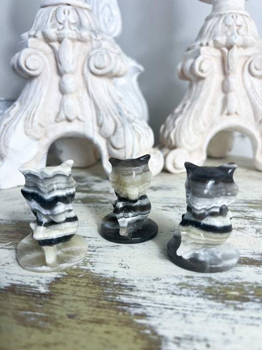 Mini Zebra Calcite Cubone